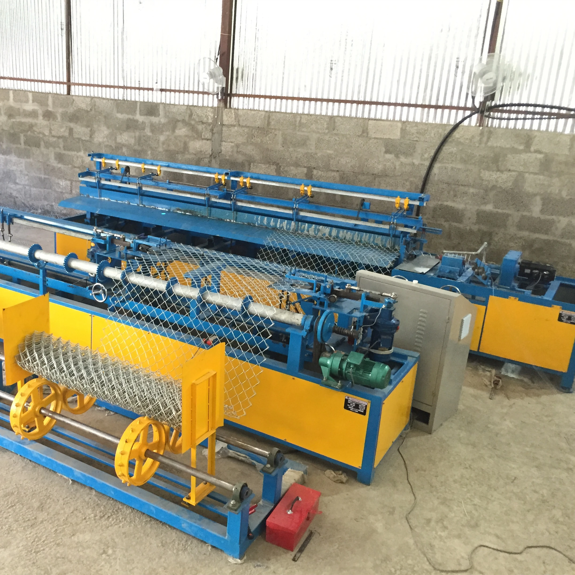 single wire diamond mesh weaving machine