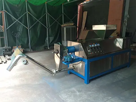 Eraser granule making machine